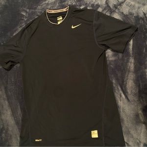 Men’s Medium Nike T-Shirt